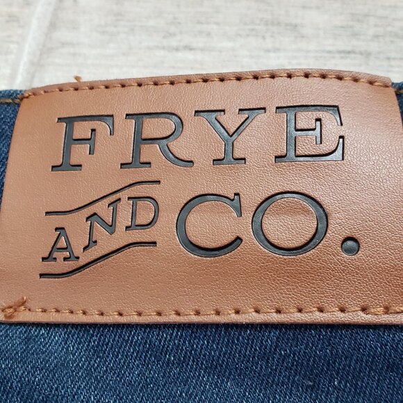 Frye and Co Women’s High Rise Raw Hem Button Fly Boot Cut Jeans 14 - Picture 6 of 8